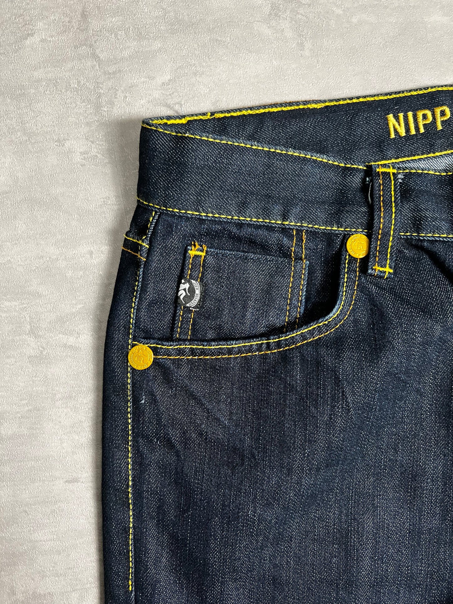 Nippon denim embroidered back pockets (L)