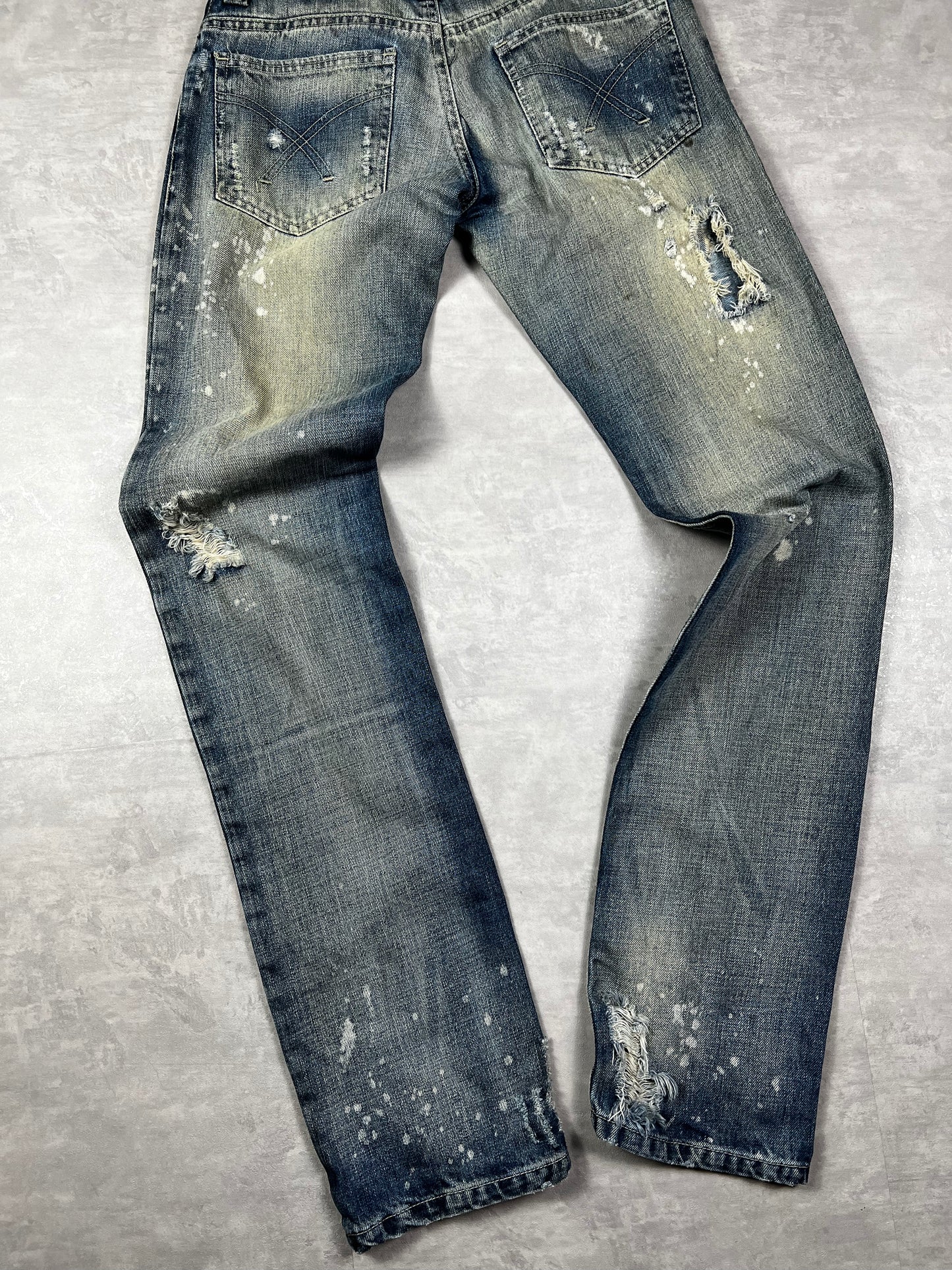 Raw clothing distressed denim made in Italy