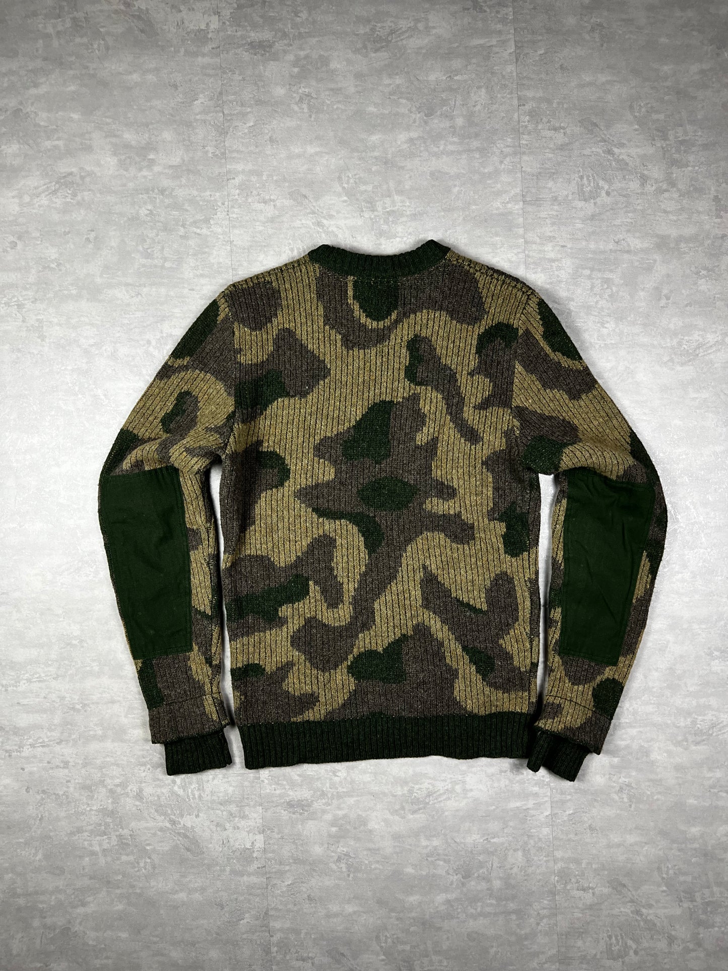 Deus ex machina camo sweater