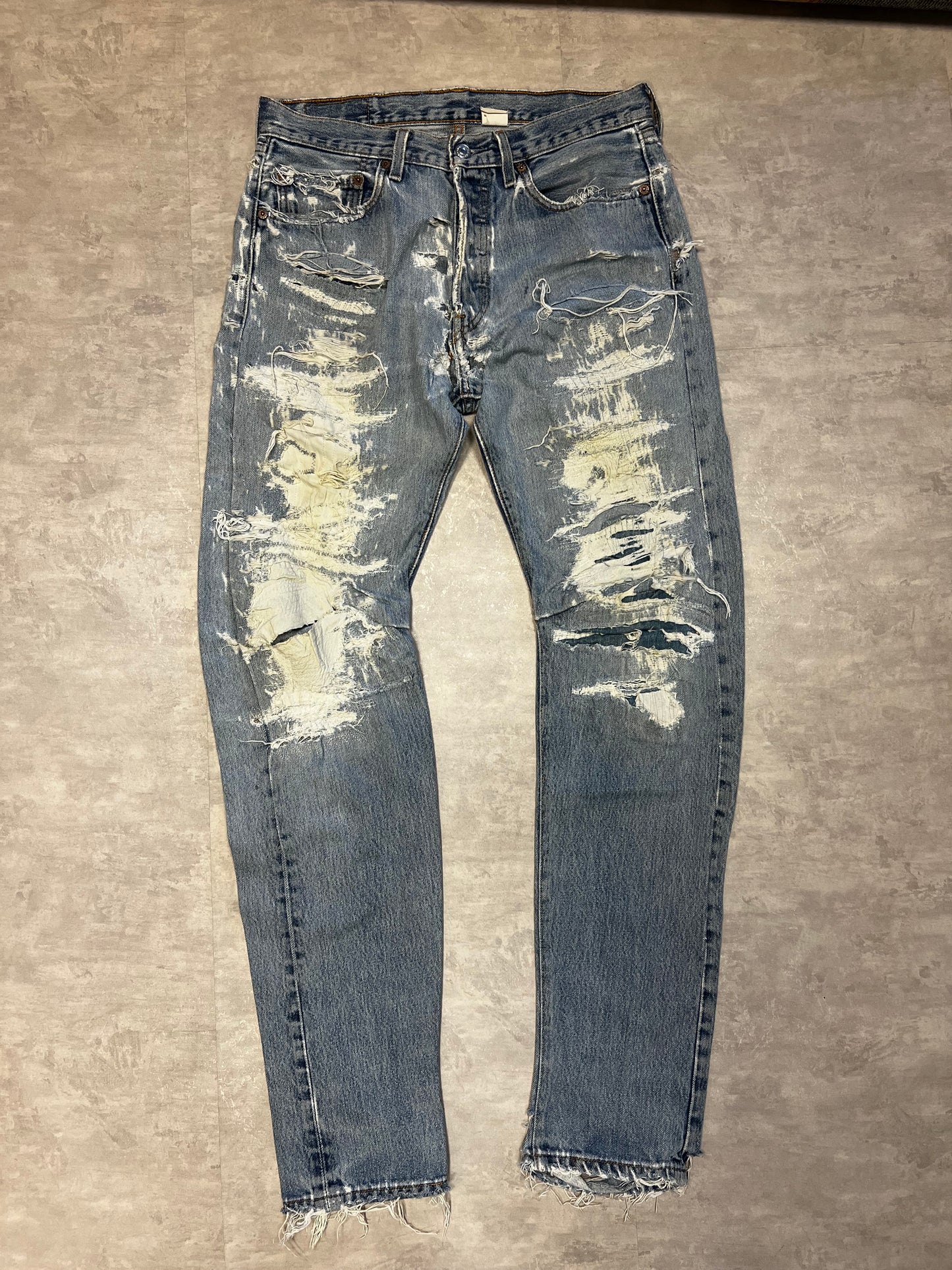 Levi’s 501 distressed 90’ custom