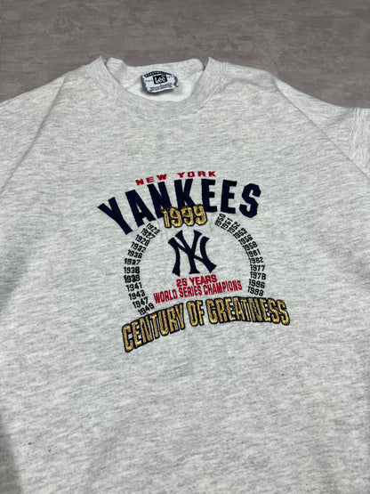 Yankees Lee 90’ sweatshirt