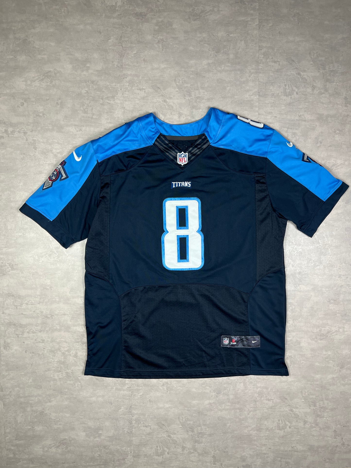 Nike Titans jersey embroidered details