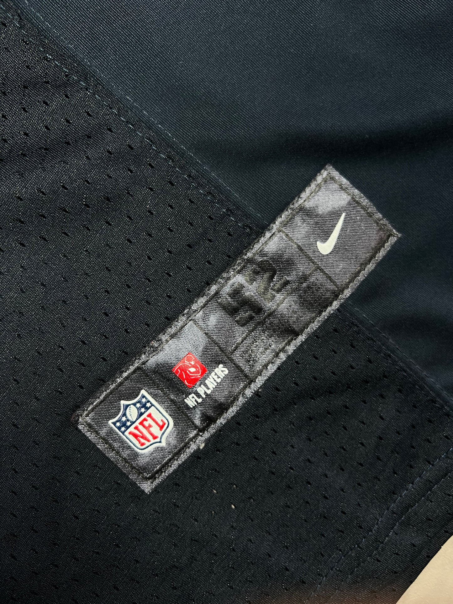 Nike Titans jersey embroidered details