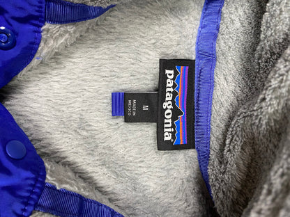 Patagonia fleece front pocket with buttons