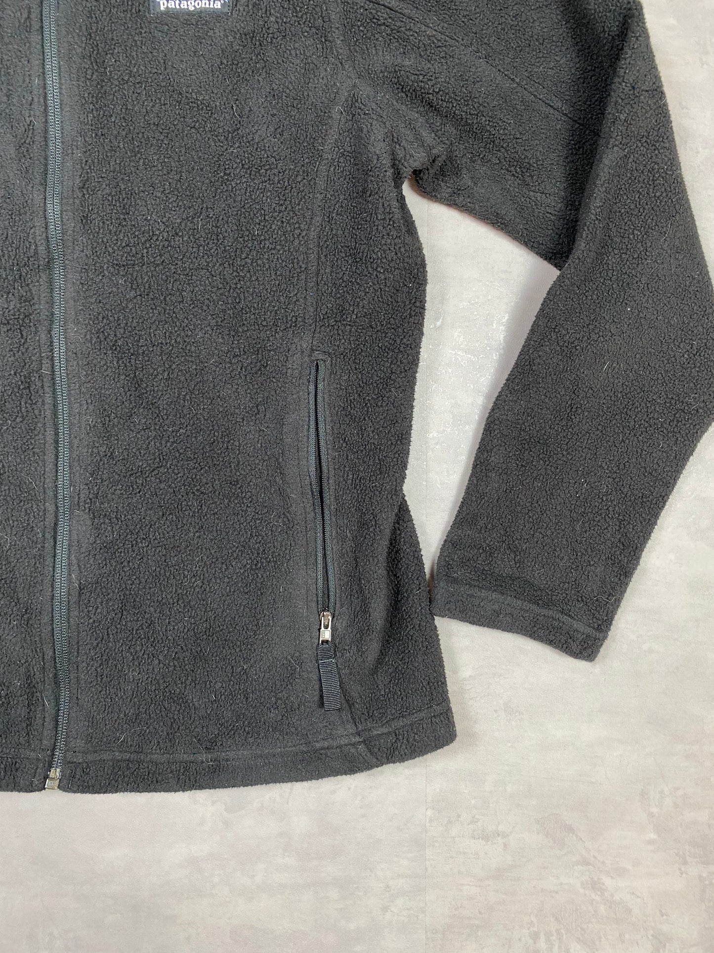 Patgonia fleece full zip embroidered details