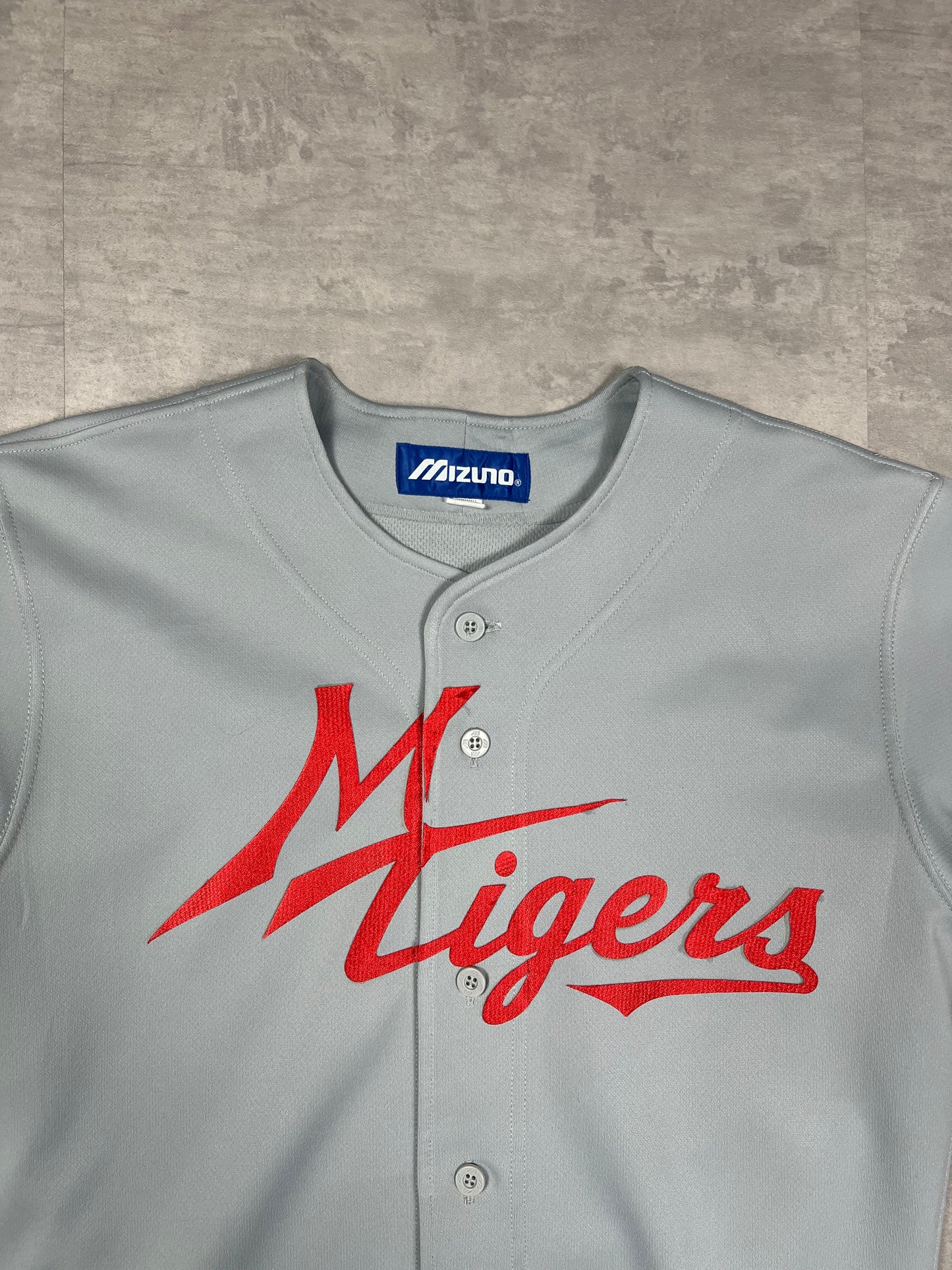 Mizuno baseball shirt